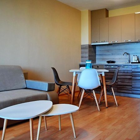 Aglaya Beach Apartment Поморие Екстериор снимка